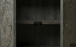 VERSAILLES 3 DOOR CONSOLE AND SIDEBOARD - Image 2